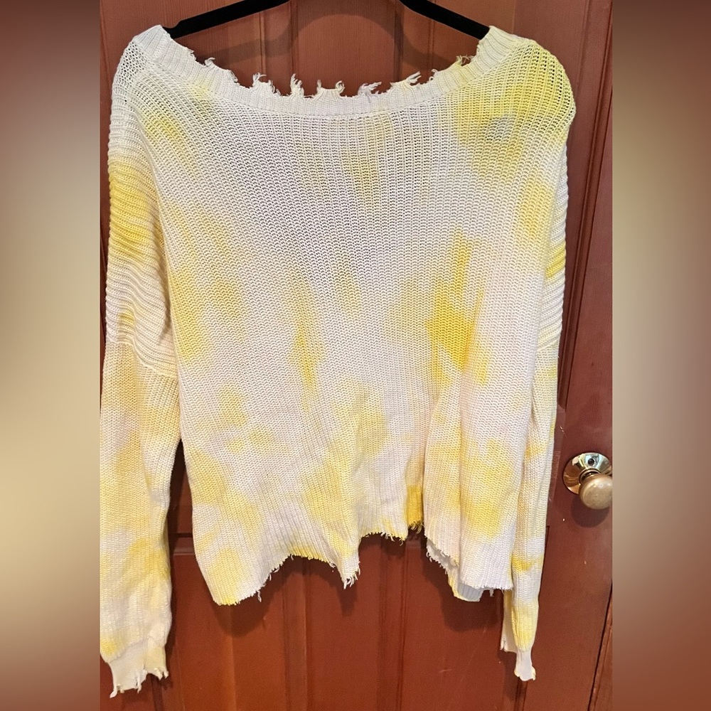 Fate large yellow and white tye die sweater